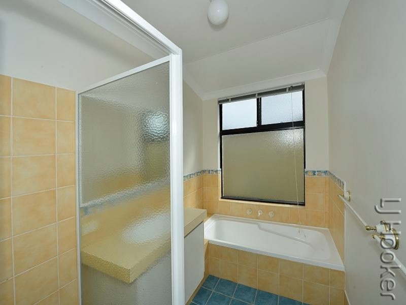 5A Valentino Close, Greenfields WA 6210