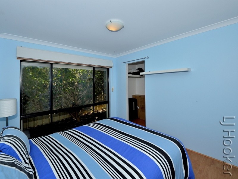 8 Spyglass Rise, Halls Head WA 6210