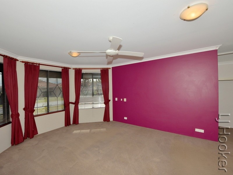 22 Finchley Avenue, Meadow Springs WA 6210