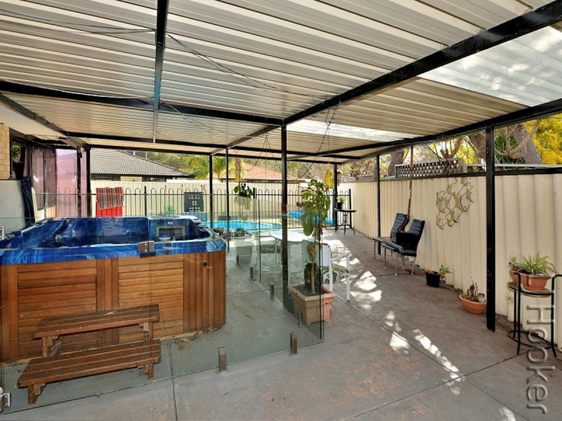 17 Cane Road, Greenfields WA 6210
