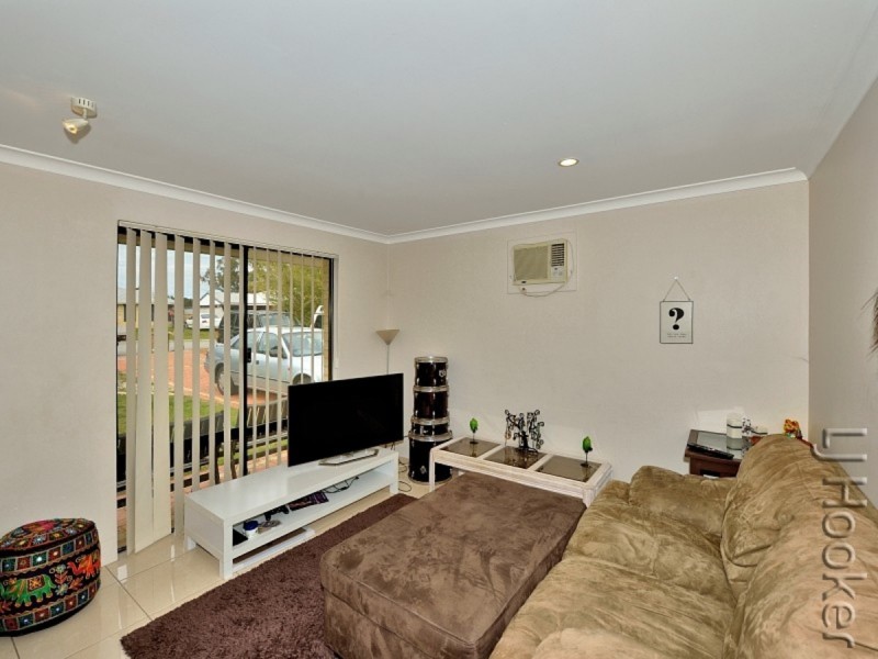 17 Cane Road, Greenfields WA 6210
