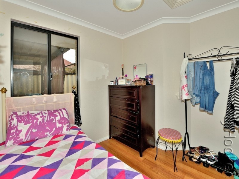 17 Cane Road, Greenfields WA 6210