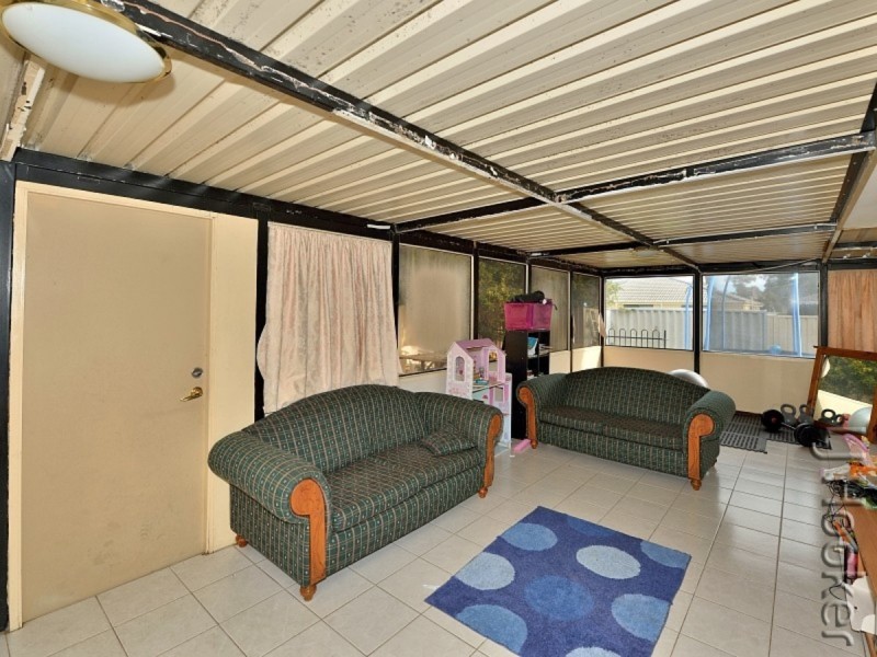 17 Cane Road, Greenfields WA 6210