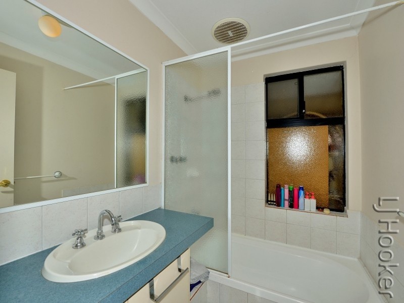 17 Cane Road, Greenfields WA 6210
