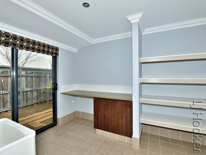 184 Peelwood Parade, Halls Head WA 6210