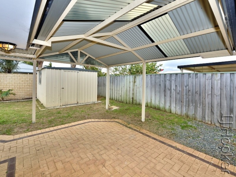 184 Peelwood Parade, Halls Head WA 6210