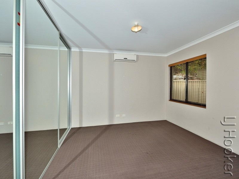 8B Loxton Street, Dudley Park WA 6210