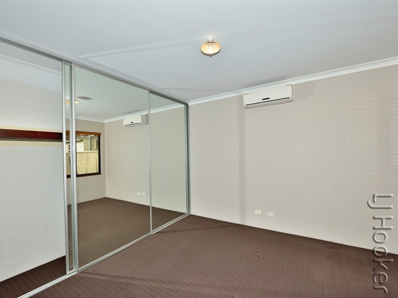 8B Loxton Street, Dudley Park WA 6210