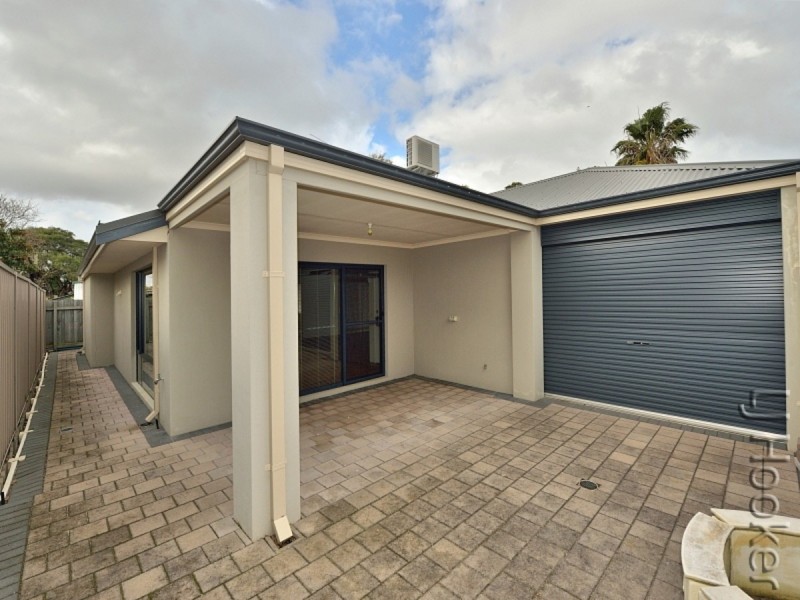 8B Loxton Street, Dudley Park WA 6210