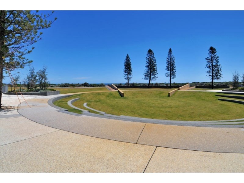 227 Peelwood Parade, Halls Head WA 6210