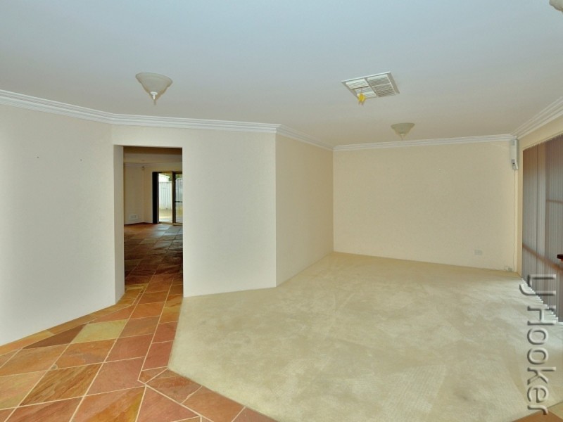 84 Templetonia Promenade, Halls Head WA 6210