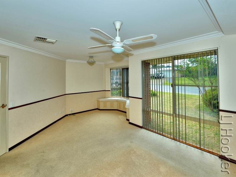 84 Templetonia Promenade, Halls Head WA 6210