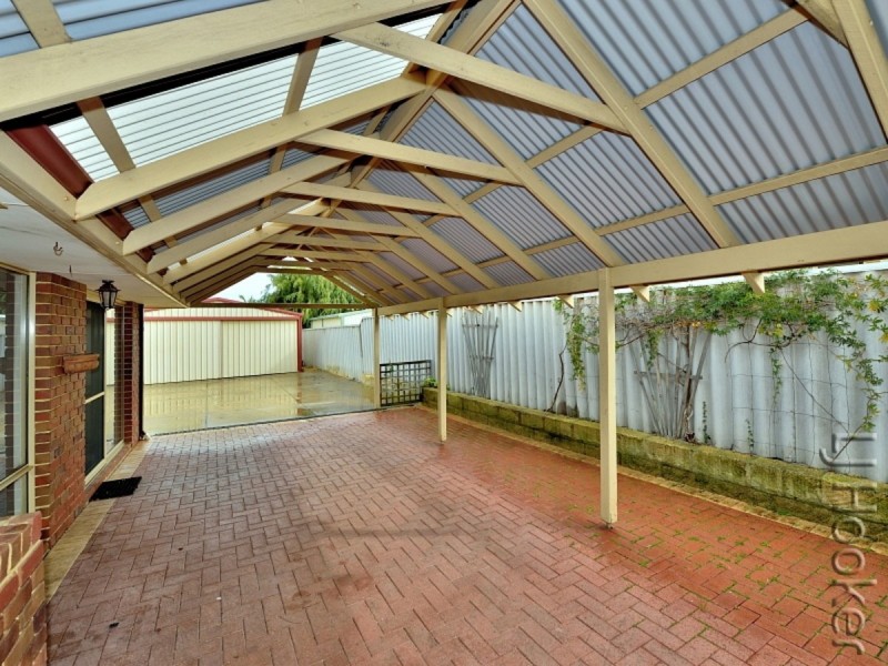 84 Templetonia Promenade, Halls Head WA 6210