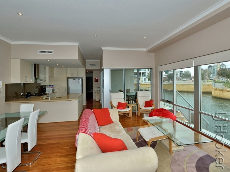 1/7 Veneto Lane, Mandurah WA 6210