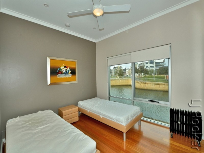 1/7 Veneto Lane, Mandurah WA 6210