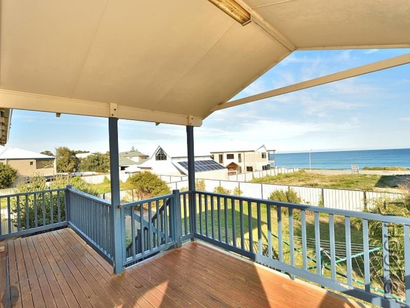 4 Cranbrook Crescent, Dawesville WA 6211