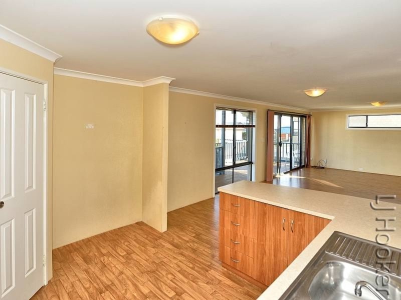 4 Cranbrook Crescent, Dawesville WA 6211