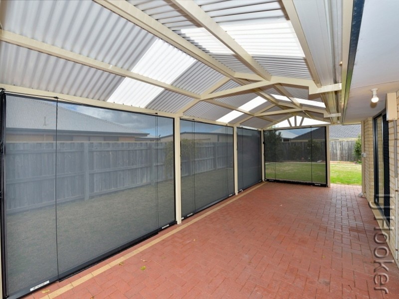 19 Lutea Road, Halls Head WA 6210
