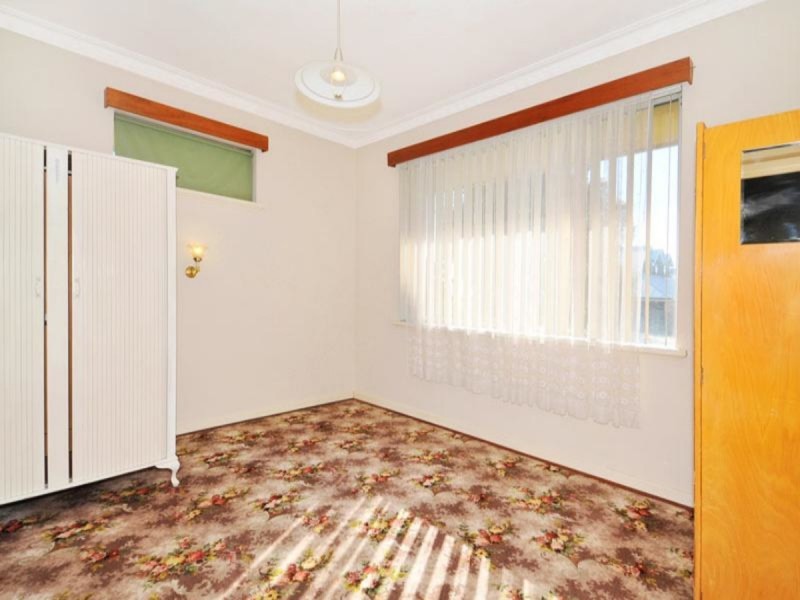 51 Davey Street, Mandurah WA 6210