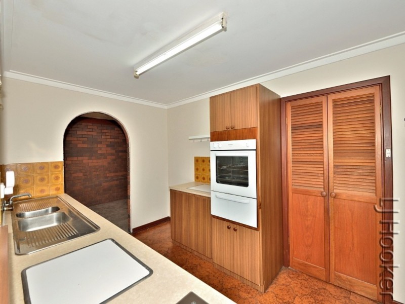18 Perseus Road, Silver Sands WA 6210