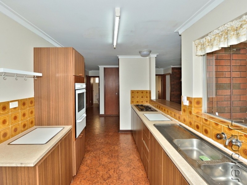 18 Perseus Road, Silver Sands WA 6210