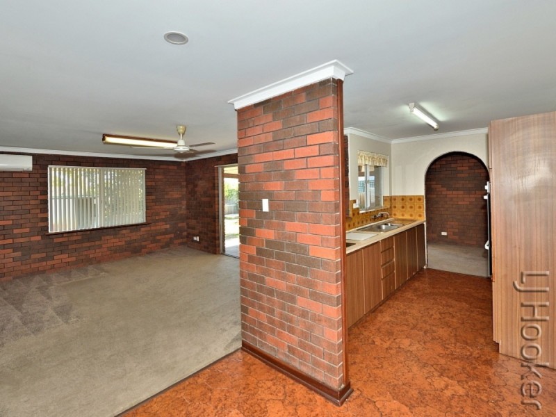 18 Perseus Road, Silver Sands WA 6210
