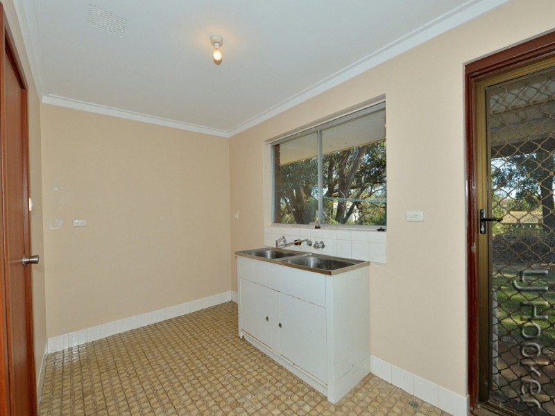 18 Perseus Road, Silver Sands WA 6210