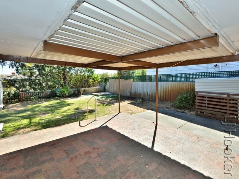 18 Perseus Road, Silver Sands WA 6210