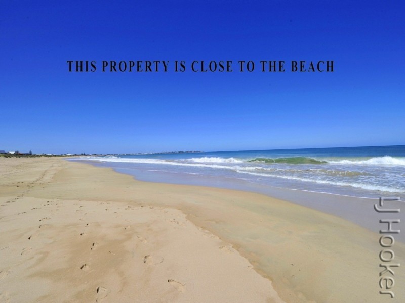 18 Perseus Road, Silver Sands WA 6210
