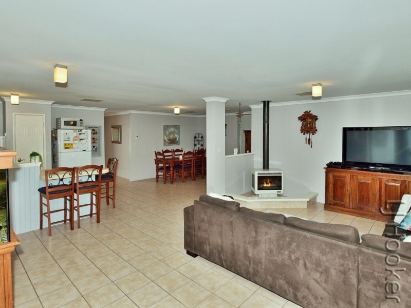 2 Misty Meander, Greenfields WA 6210