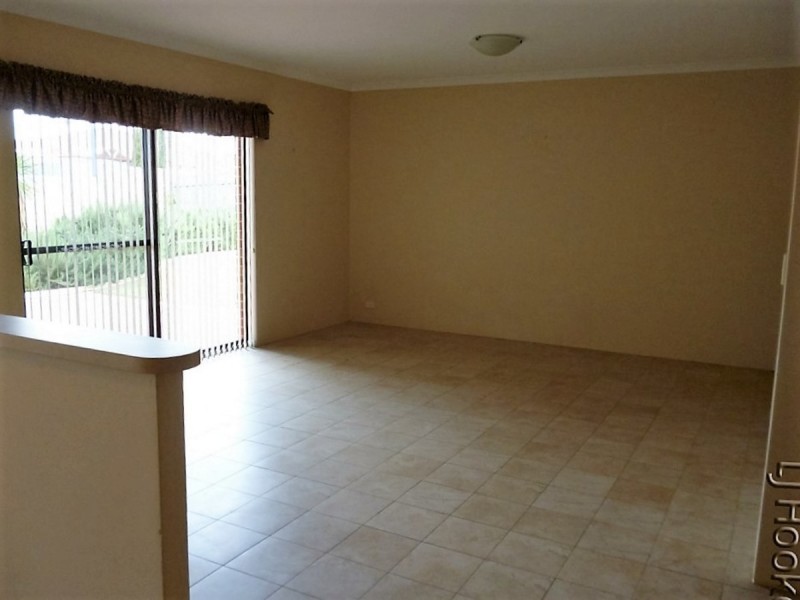 151 Peelwood Parade, Halls Head WA 6210