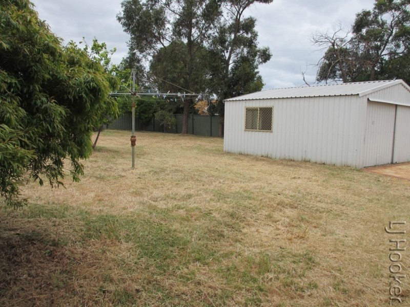 15 Loaring Street, Mandurah WA 6210