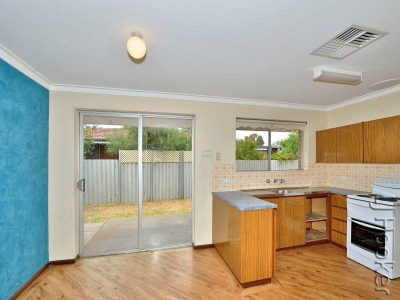 32 Jurrell Street, Mandurah WA 6210