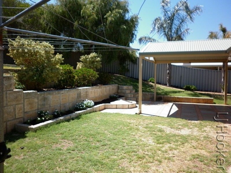 63 Casuarina Drive, Halls Head WA 6210