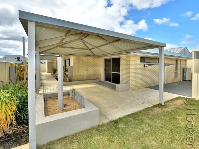 13 Lismore Ridge, Lakelands WA 6180