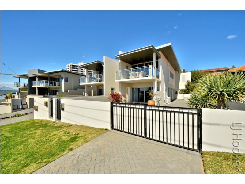 1/23 Oversby Street, Halls Head WA 6210