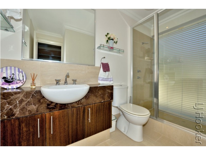 1/23 Oversby Street, Halls Head WA 6210