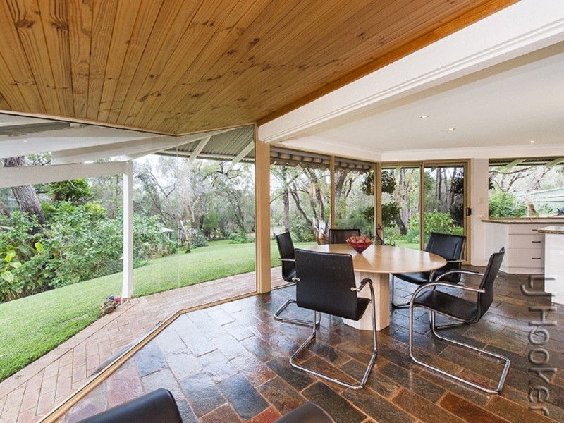 131 Mulga Drive, Parklands WA 6180