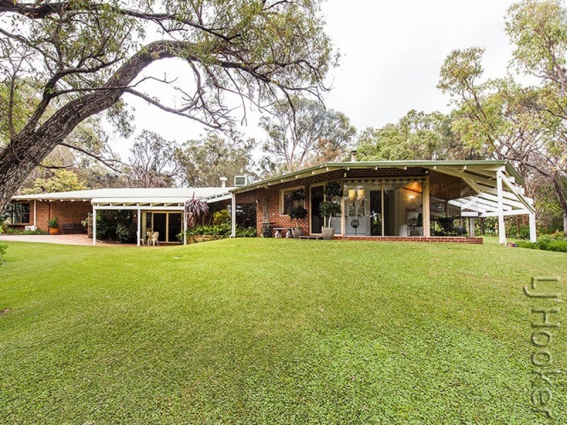131 Mulga Drive, Parklands WA 6180