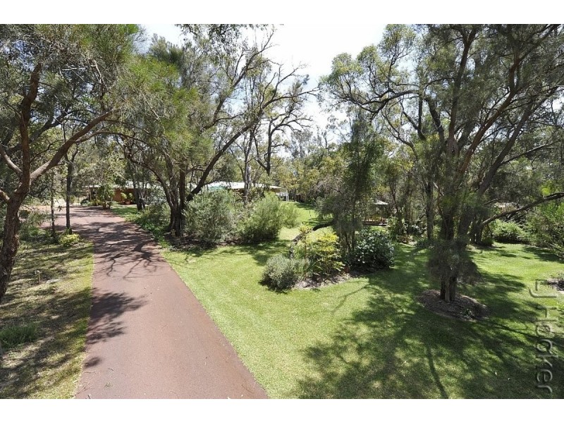 131 Mulga Drive, Parklands WA 6180