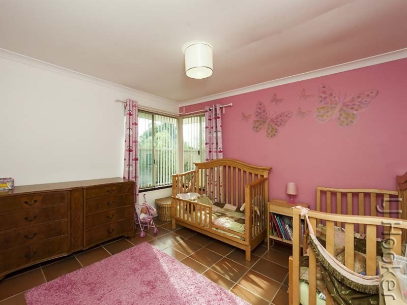 24 Cambria Island Retreat, Halls Head WA 6210