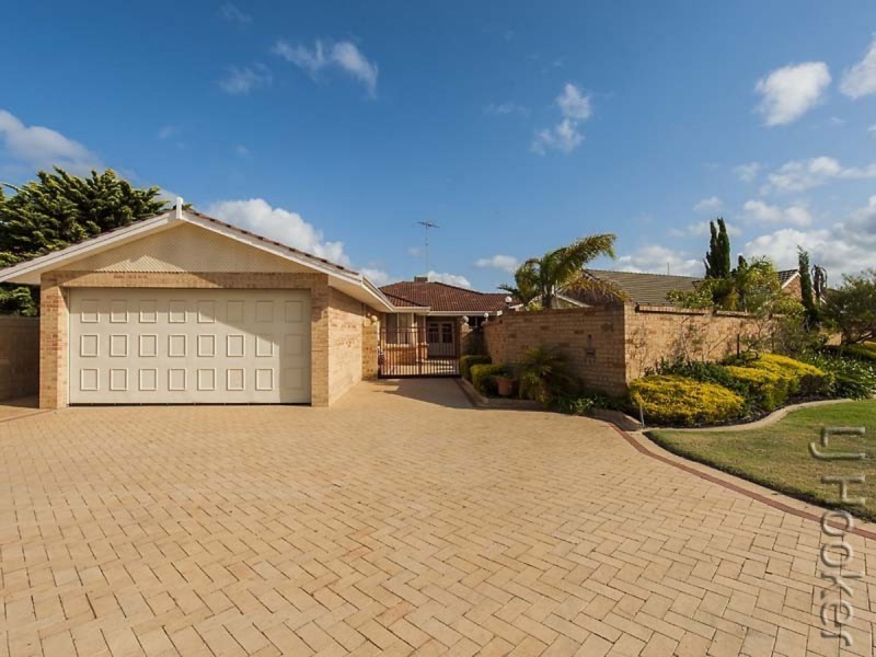 24 Cambria Island Retreat, Halls Head WA 6210