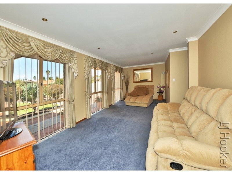 16 Pallinup Place, Dudley Park WA 6210