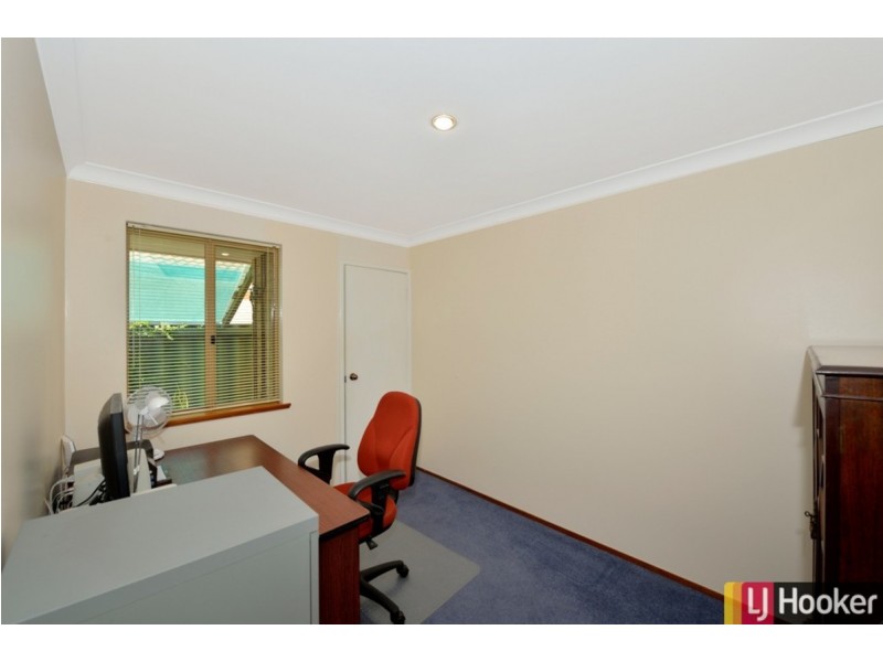 16 Pallinup Place, Dudley Park WA 6210