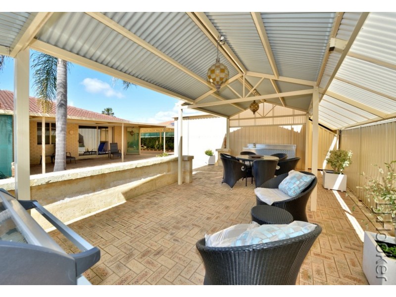 16 Pallinup Place, Dudley Park WA 6210