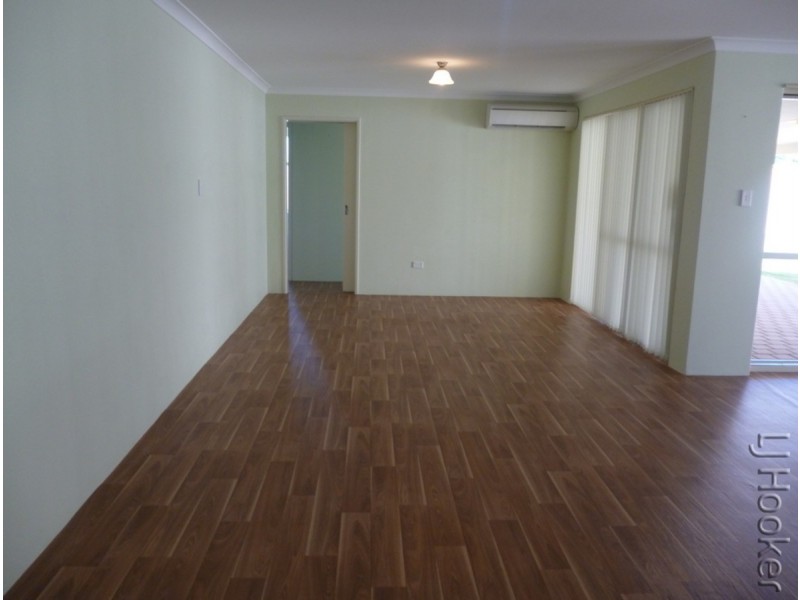 12 Highcliffe Circle, Lakelands WA 6180