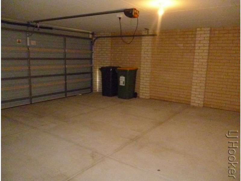 12 Highcliffe Circle, Lakelands WA 6180