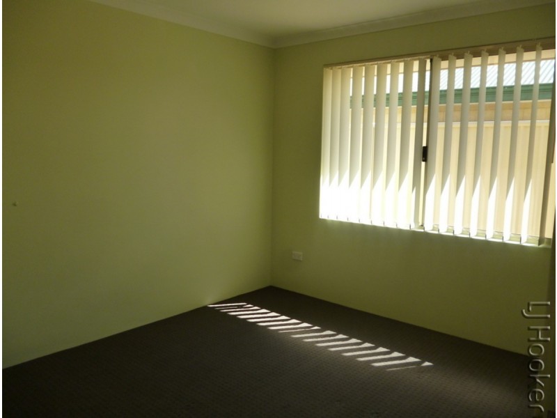 12 Highcliffe Circle, Lakelands WA 6180