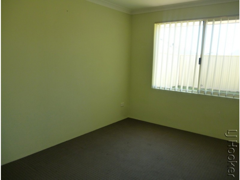 12 Highcliffe Circle, Lakelands WA 6180