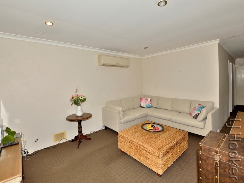 9A Parilla Court, Greenfields WA 6210